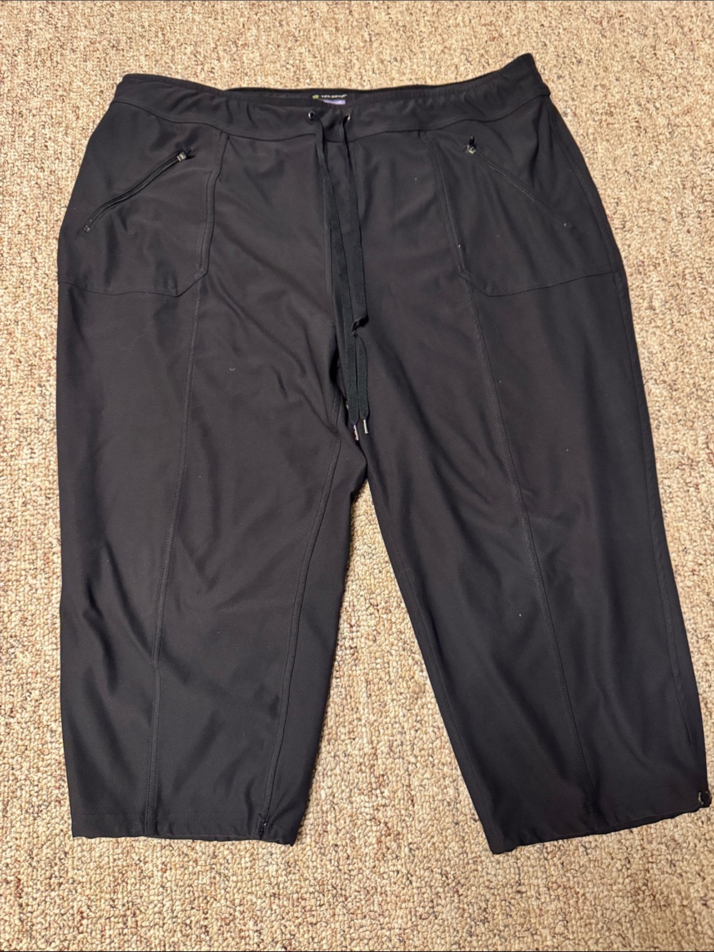 tek gear Black Capri Jogger Pants with Drawstring